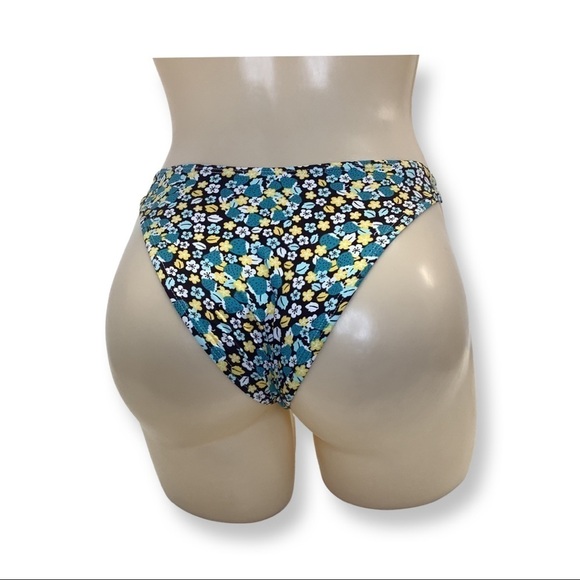 Indecent Proposal Made by Zuliana Brazilian Cut Bikini Bottom - Picture 3 of 3